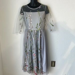 🆕 Misslook | Flowy Embroidered Dress